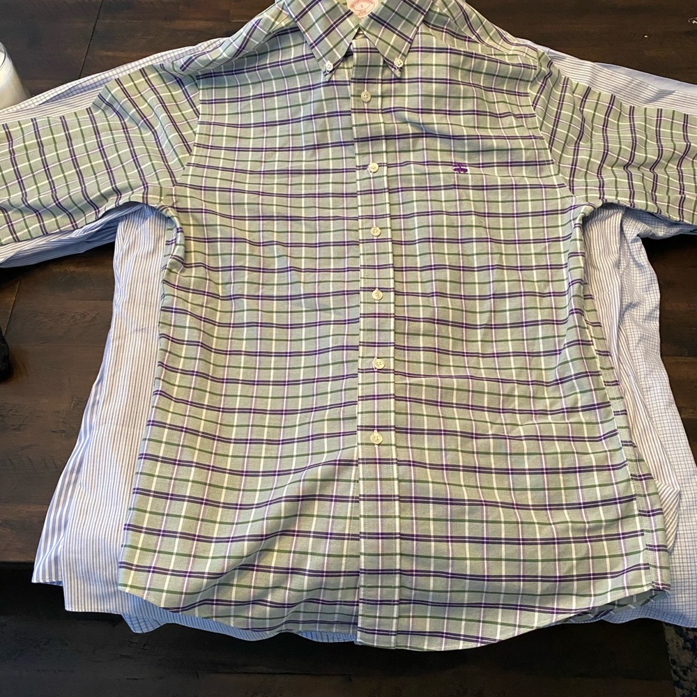 Brooks Brothers Small Men’s Button down non-iron